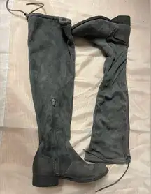 Women’s Gray Knee High Boots - 7