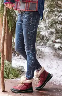 Driftwood - Marilyn Skinny Jeans Floral Embroidered Denim Stretch Blue Boho