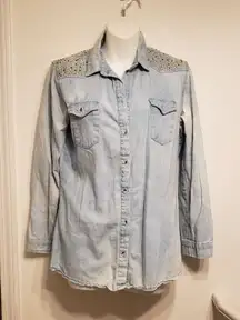 Bedazzled Red Tulips size M‎ jean top