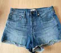 Madewell Relaxed Denim Shorts in Clintonville Wash: Split-Hem  Size 27 1329