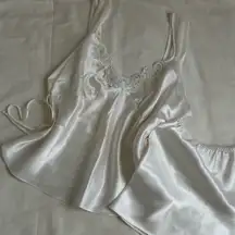 𐙚 Secret Treasures Vintage 2 Piece Lingerie Cozy Set