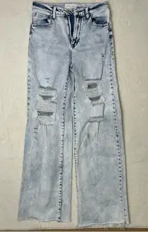 Risen Jeans Blue White Light Wash Denim Wide Leg Distressed Knee Frayed Hem 7/28