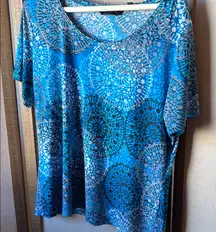 Investments Blue and Gray medallion Patterned Short Sleeve Top large