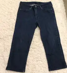 Demi Curve Classic Fit Embroidered Pockets Cropped  Capri Jeans Dark 8