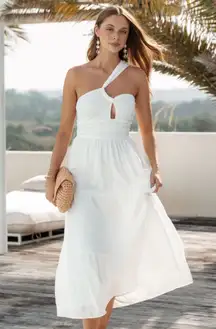 Petal & Pup VINNY ONE SHOULDER MAXI DRESS - WHITE Size Small