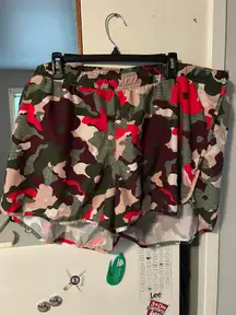 Old Navy Camo Print Lined Active Shorts