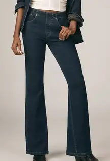 Anthropologie Pilcro Essential Low-Rise Pull-On Knit Flare Jeans Dark Denim 27