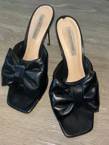 Bow Heels