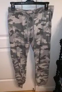 Camouflage Sweatpants Size Large