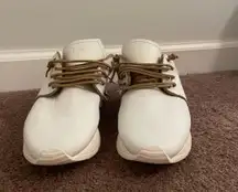 esseutesse Fringe Sneakers