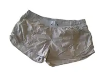 Lululemon Womens Gray Swiftly Tech Running Shorts Size M lightweight Activewear