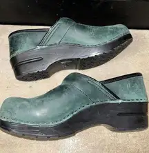 Dansko Size 38 Slip On Clogs Comfort Shoes Casual Green Leather Women’s …