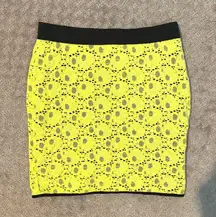Like new bright yellow & black stretchy Silence & Noise mini skirt. Sz S 