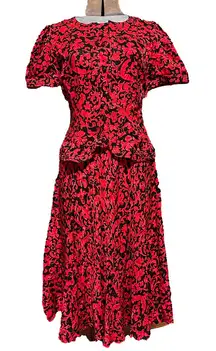 MAGGY LONDON®BY JEANNENE BOOHER 100% Silk 2 Piece, Skirt and Top, 80’s Vintage