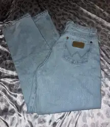 Women’s Cowboy Cut Wrangler Jeans