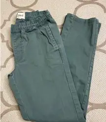 Pact organic cotton pull on elastic waistband chino pants pockets, size small