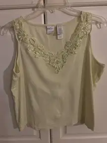 Emma James Women's Light Yellow Lace Trim V Neck Sleeveless Tank Top Size XL