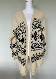 Debut brand chunky knit sweater | tribal print | open front | size 1XL/2XL | EUC