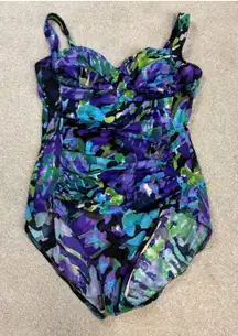 Trimshaper Vintage Watercolor Floral Print One Piece Swimsuit Size 14
