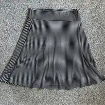 🦋 Old Navy Black White Striped Mini Midi Skirt A-Line Stretch Comfy Medium