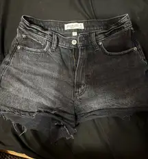 Abercrombie & Fitch Curve Love 90s relaxed cutoff shorts