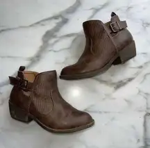 3/$30 Jellypop | Women's Sarin Brown Ankle Booties