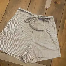 J crew pinstripe tie front shorts‎ size 6