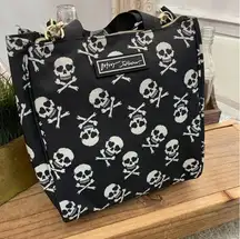 BETSEY JOHNSON BLACK SKULL INSULATED LUNCH TOTE NWT