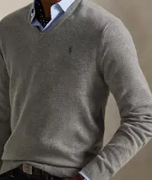 Polo by Ralph Lauren Men's Charcoal V-Neck Sweater size small.