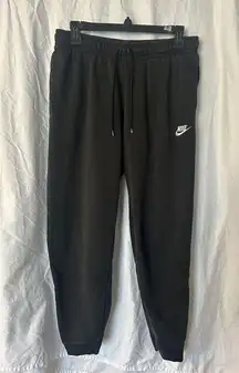 Nike Women’s Black Sportswear Club Fleece Size Medium