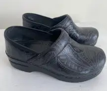 Tooled Leather Clog Shoes Euro 36 US 6 Black