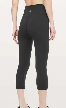Lululemon Wunder Under Luxtreme 21” Black Leggings Size 6