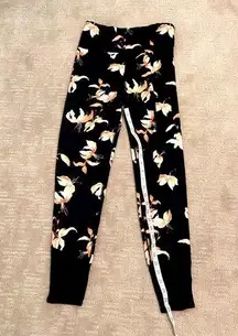 Threads for Thought leggings
