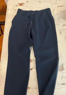 navy lululemon joggers size 8