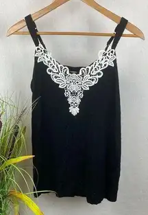 Soma black & white embroidered sleeveless tank Top M