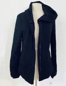 BCBGMaxAria padded quilt light jacket