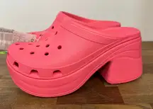 CROCS Womens Siren Clogs 12 Hot Pink Rubber Platform Heel Closed Toe Chunky