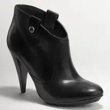 Coach  Aliza Black Leather Ankle Boot Booties Size 8