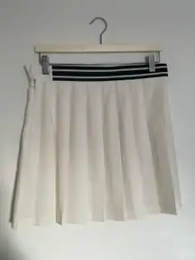 pleated mini skirt