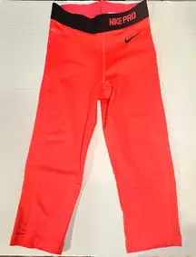 NIKE Women's Dri- Fit Yoga/Gym Workout Capris Leggings Pink Size XS‎ Pre-owned