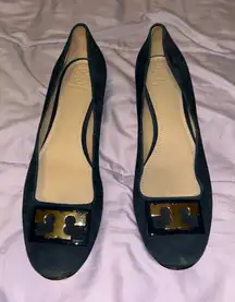 Tory Burch Gigi Royal Navy Suede
Pumps Low Heel Gold Logo