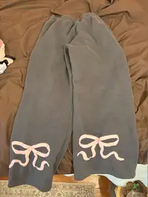 Edikted Gray Sweatpants with Pink Label