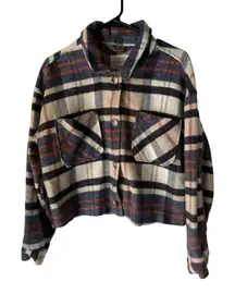 Ashley Outerwear Jacket Womens Medium Blue Red Plaid Button Up Cropped Shacket‎