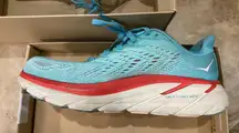 Hoka Clifton 8 S