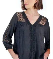 Black Lace Accent V Neck Top S