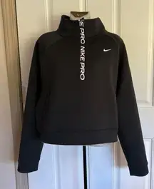 Large Nike Black 1/4 zip sweatshirt 