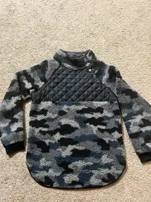 Camo Sherpa