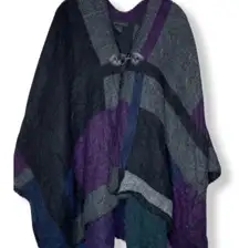 Steve Madden Acrylic‎ Poncho Cape
