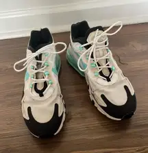 Air Max 270 React