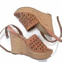 Marc Fisher Hata Cutout Suede Studded Espadrille Jute Wedge Platform Sandal 10